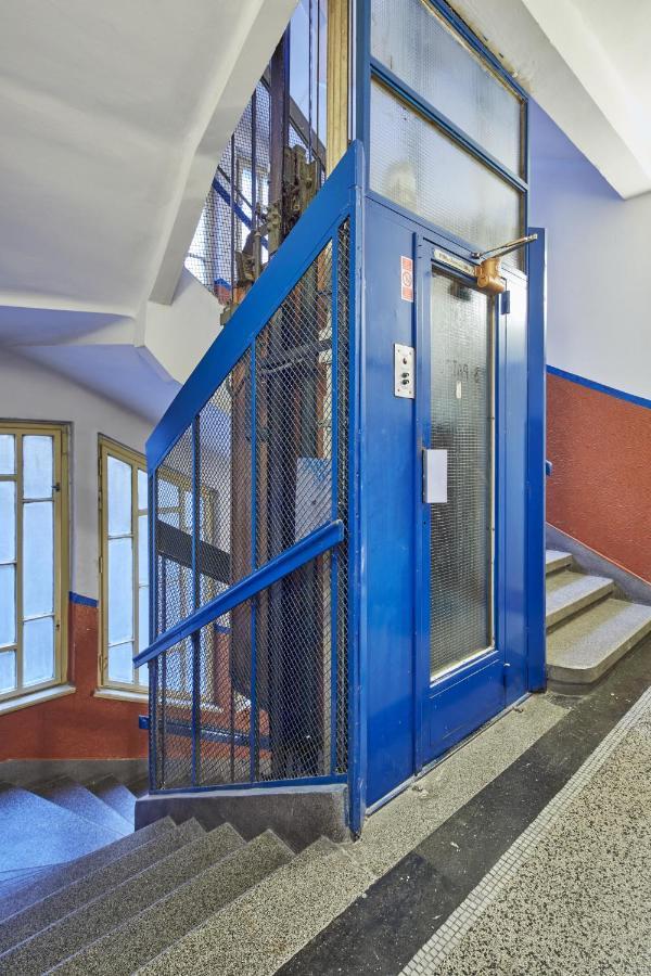 Minimalist Apartment On Wenceslas Square By Prague Days Eksteriør billede